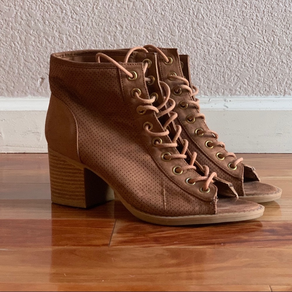 Qupid Peep Toe Boots Sz 6